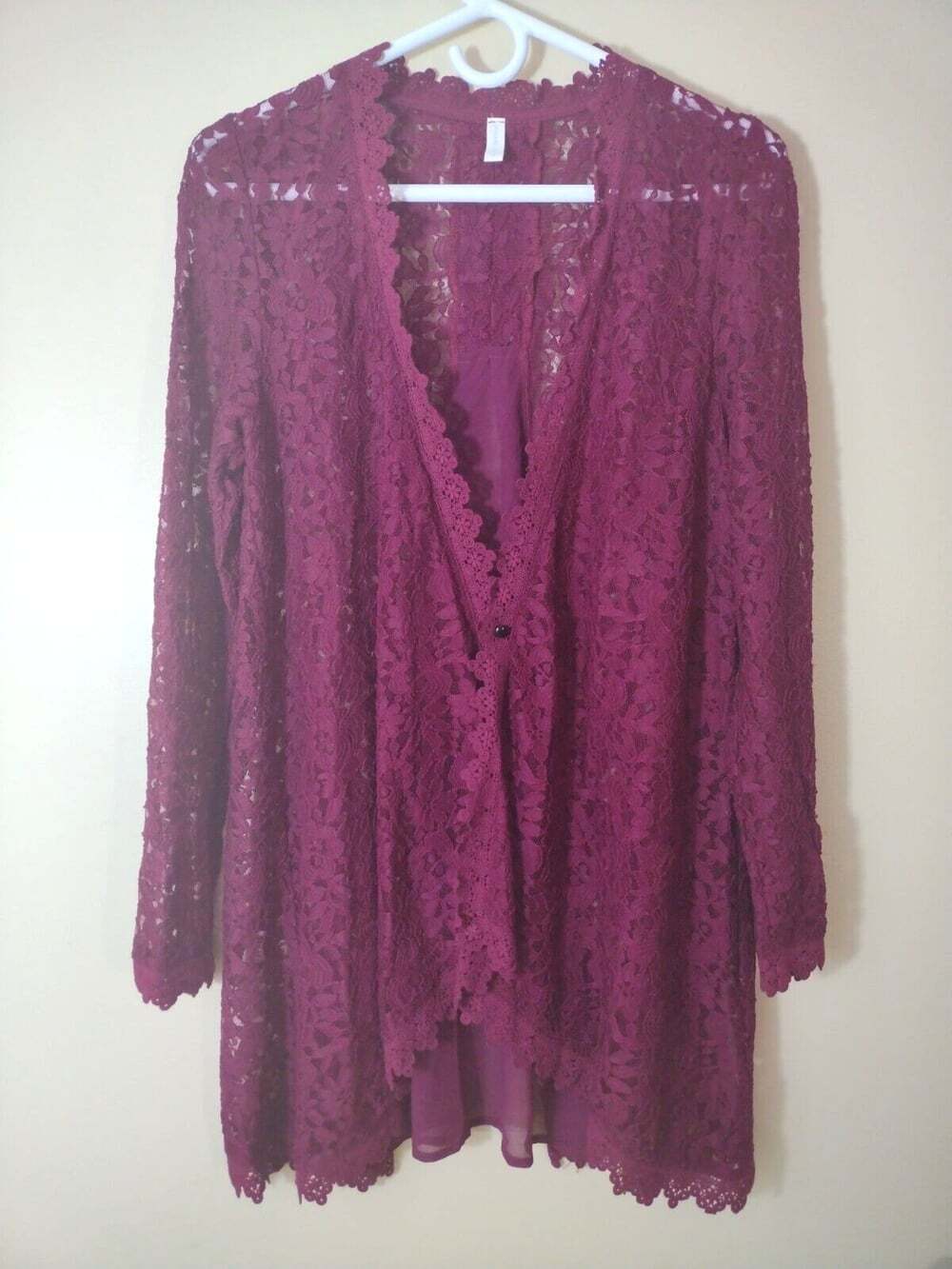 Pinkblush Lace Jacket Top Woman’s Sz M Floral Feminine Romantic Cherry Red